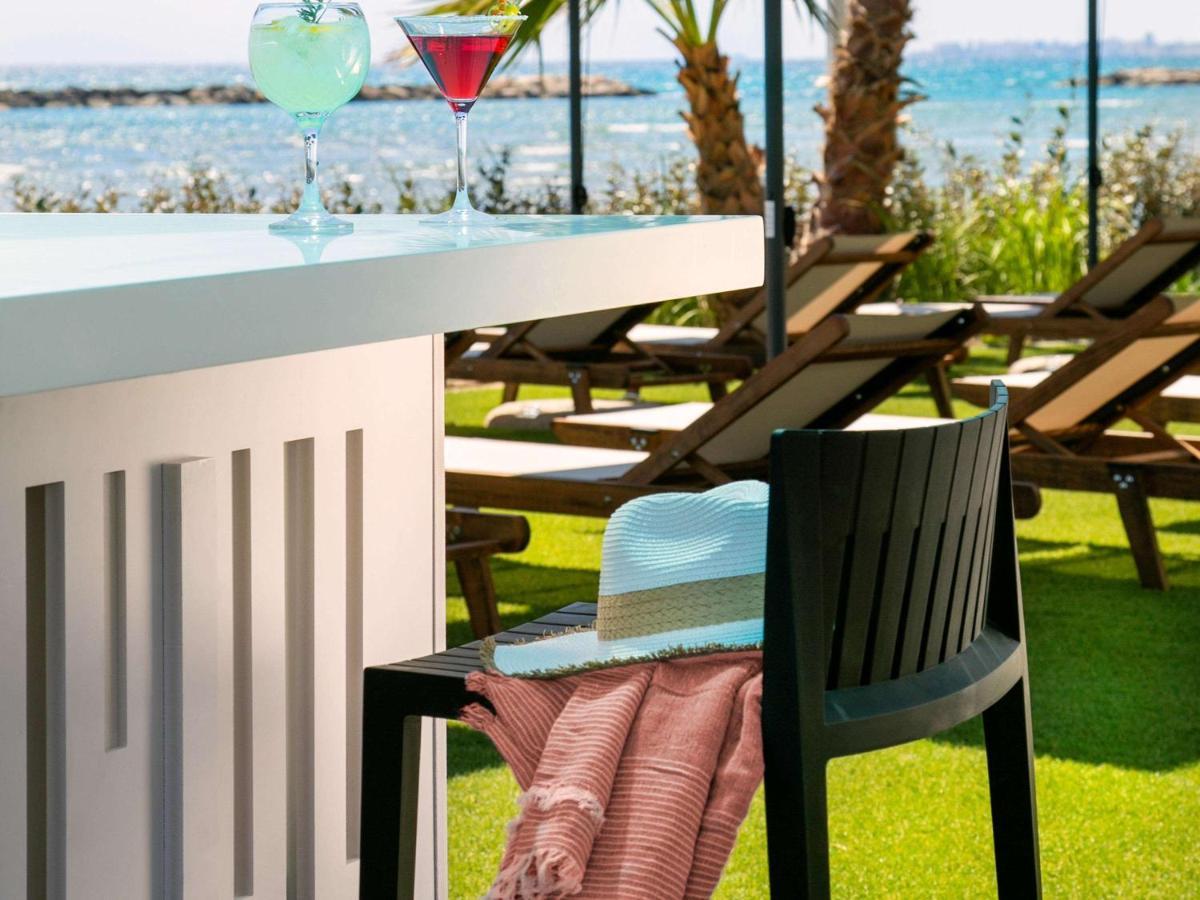 Mercure Larnaca Beach Resort Exterior photo