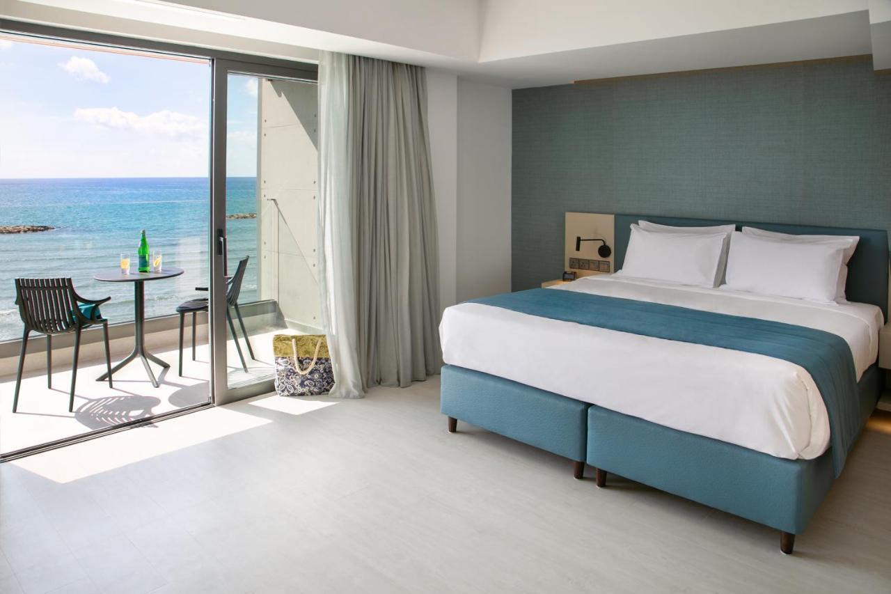 Mercure Larnaca Beach Resort Exterior photo