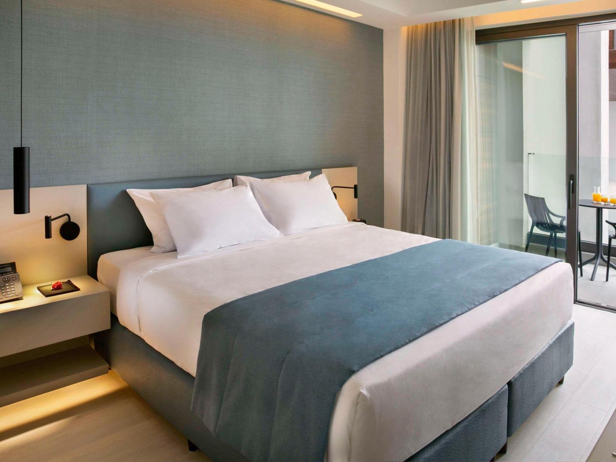 Mercure Larnaca Beach Resort Exterior photo